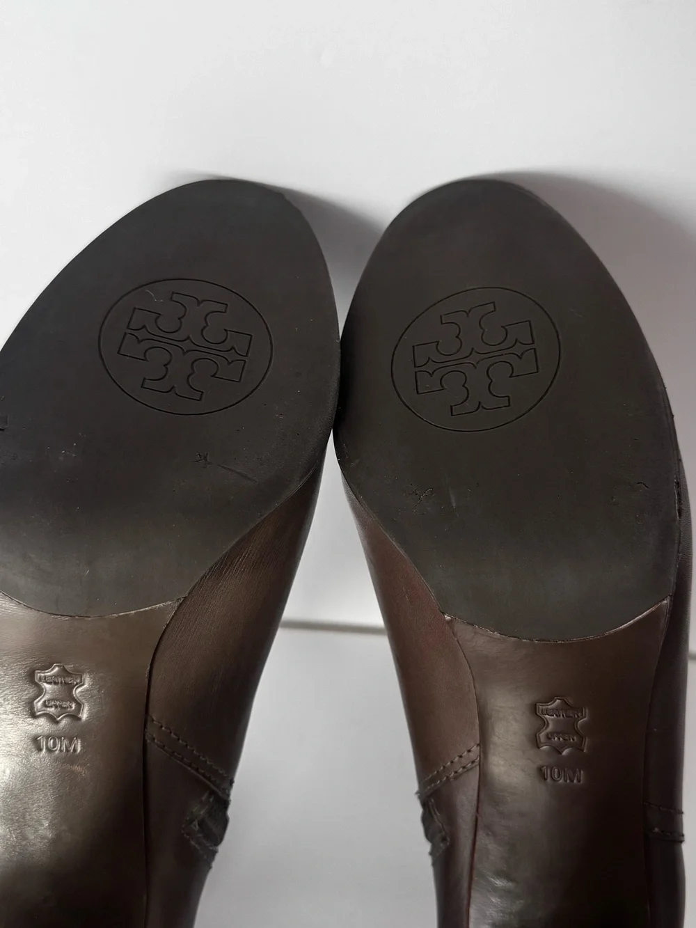 Tory Burch Women's Taupe Leather Ankle Booties Size 10M Gold Logo Side Zip Heel